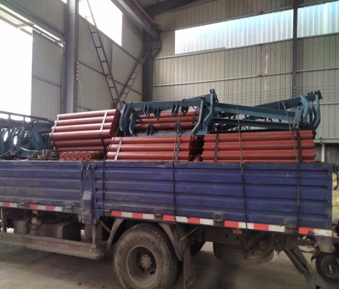 萊蕪鋼廠(chǎng)客戶(hù)—托輥托輥支架